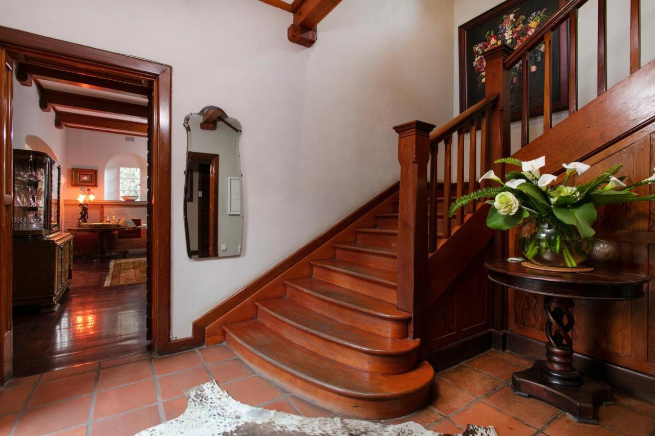 Brooklyn Manor Hotel Pretoria Exterior photo