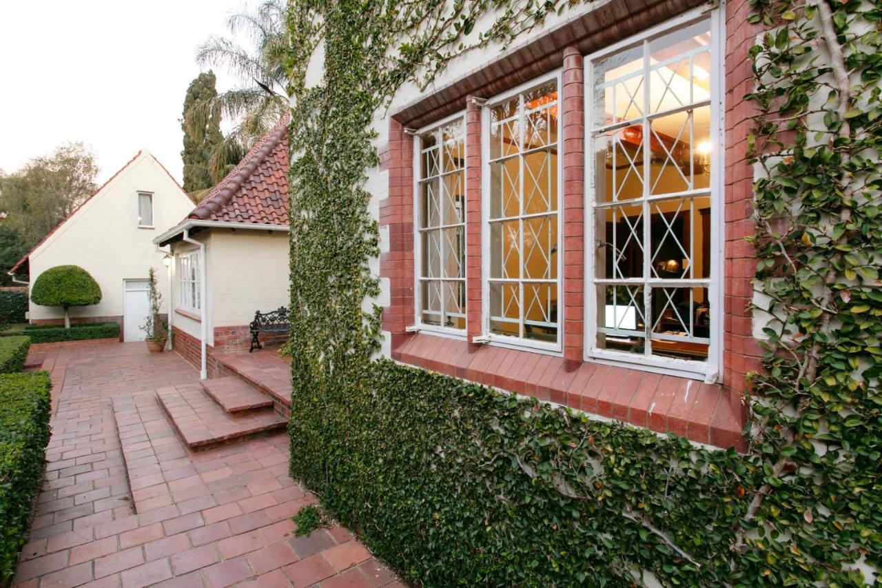 Brooklyn Manor Hotel Pretoria Exterior photo
