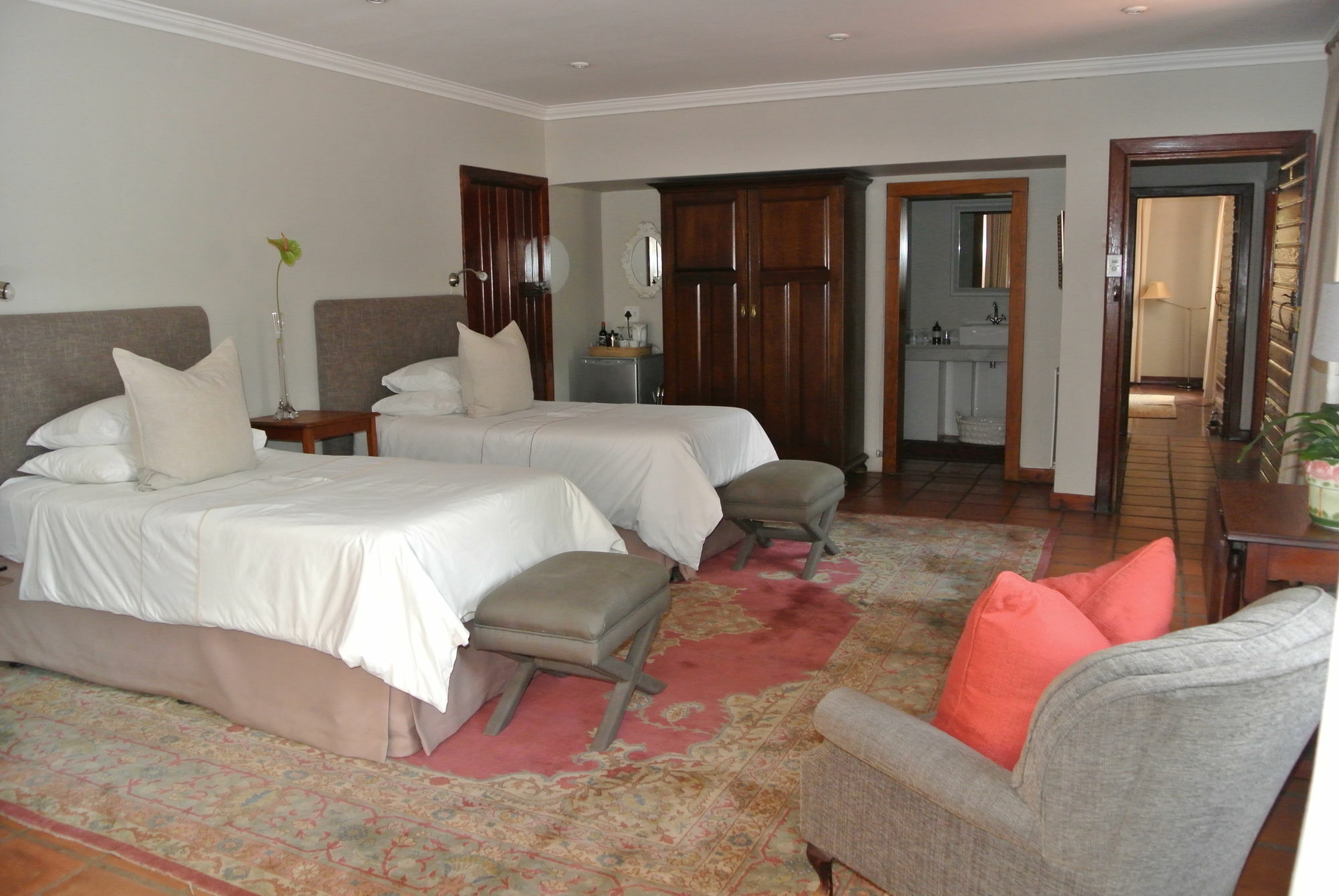 Brooklyn Manor Hotel Pretoria Exterior photo